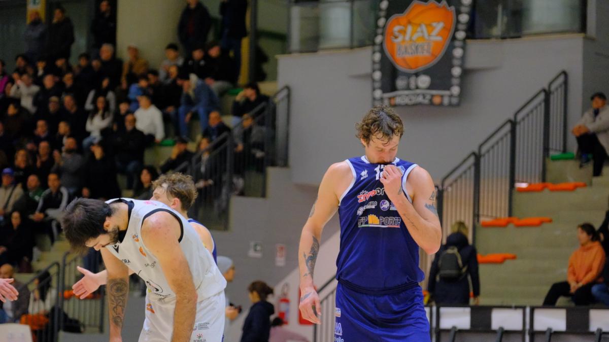 Serie B - Capo d'Orlando, il derby siciliano va alla Siaz Piazza Armerina