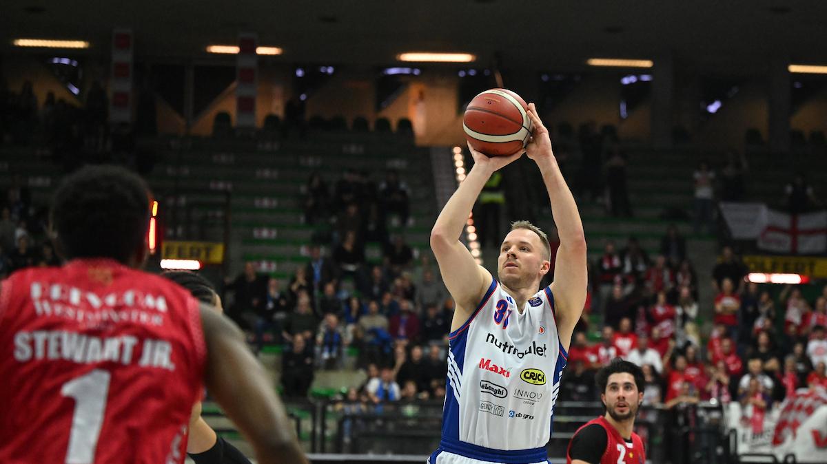 Treviso, Olisevicius ha giocato da infortunato: c'è già il sostituto