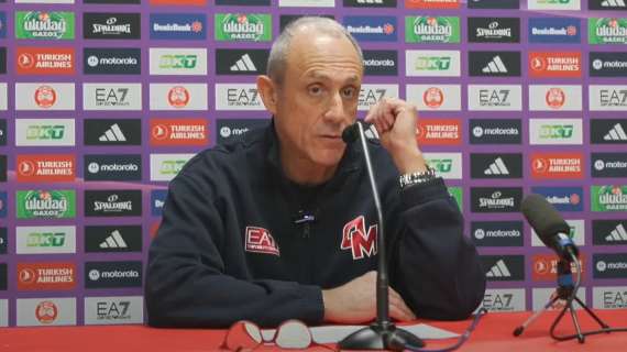 «Noi trattati come rookie», Ettore Messina furioso dopo Olimpia-Olympiacos