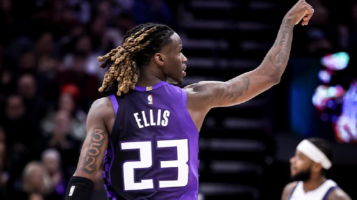 I Kings si aggrappano a Ellis e Westbrook: Sacramento resiste al ritorno dei Mavs