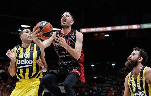 EuroLeague - Della Valle e Micov, record con l'Olimpia Milano