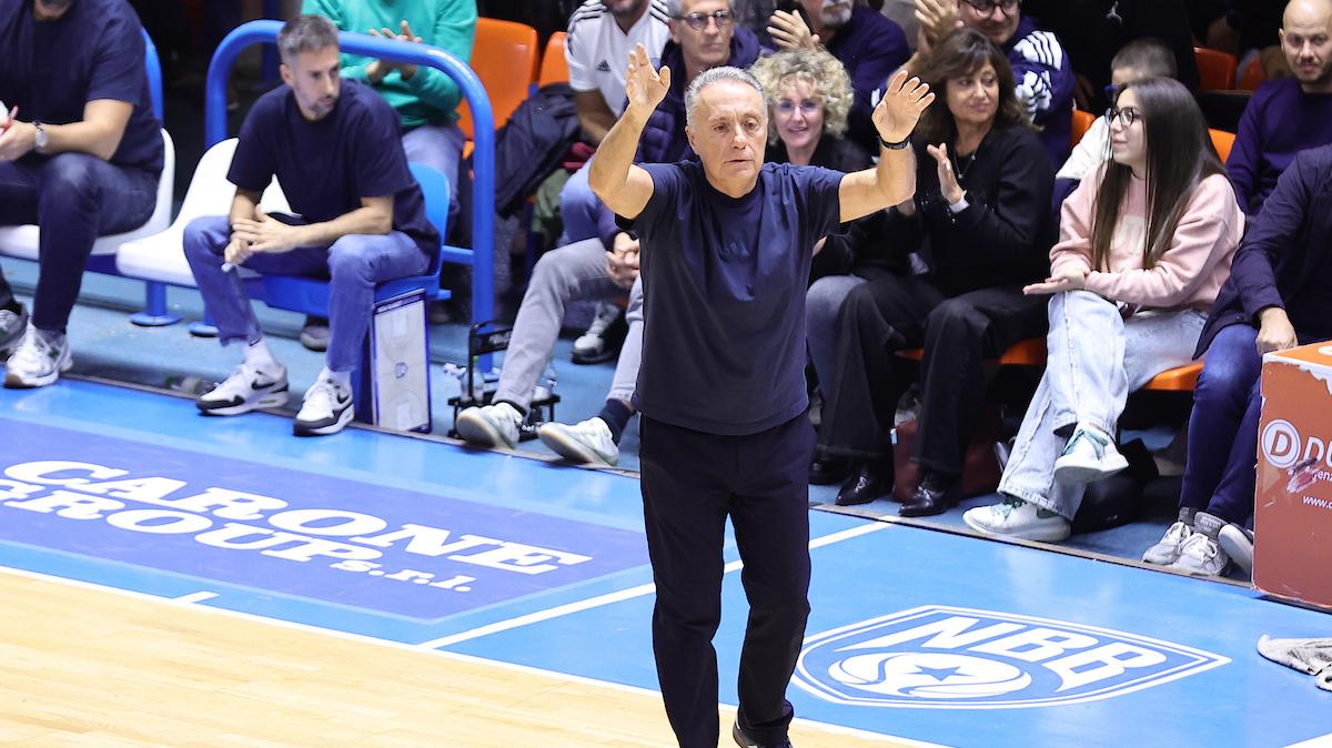 A2 - Valtur Brindisi, Bucchi: «Tre vittorie in fila che fanno piacere»