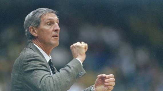 NBA - I Jazz onorano sulla maglia di Orlando il grande allenatore Jerry Sloan