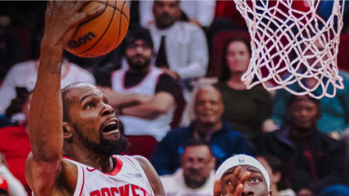 Houston parte lenta contro i Suns, ma poi domina con Durant da record