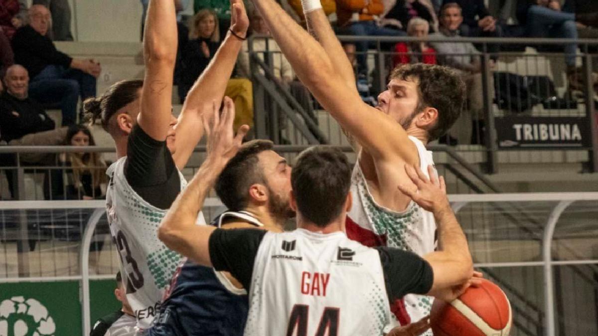 Serie B - La Fulgor Omegna ottiene una bella vittoria sulla Fabo Herons Montevatini