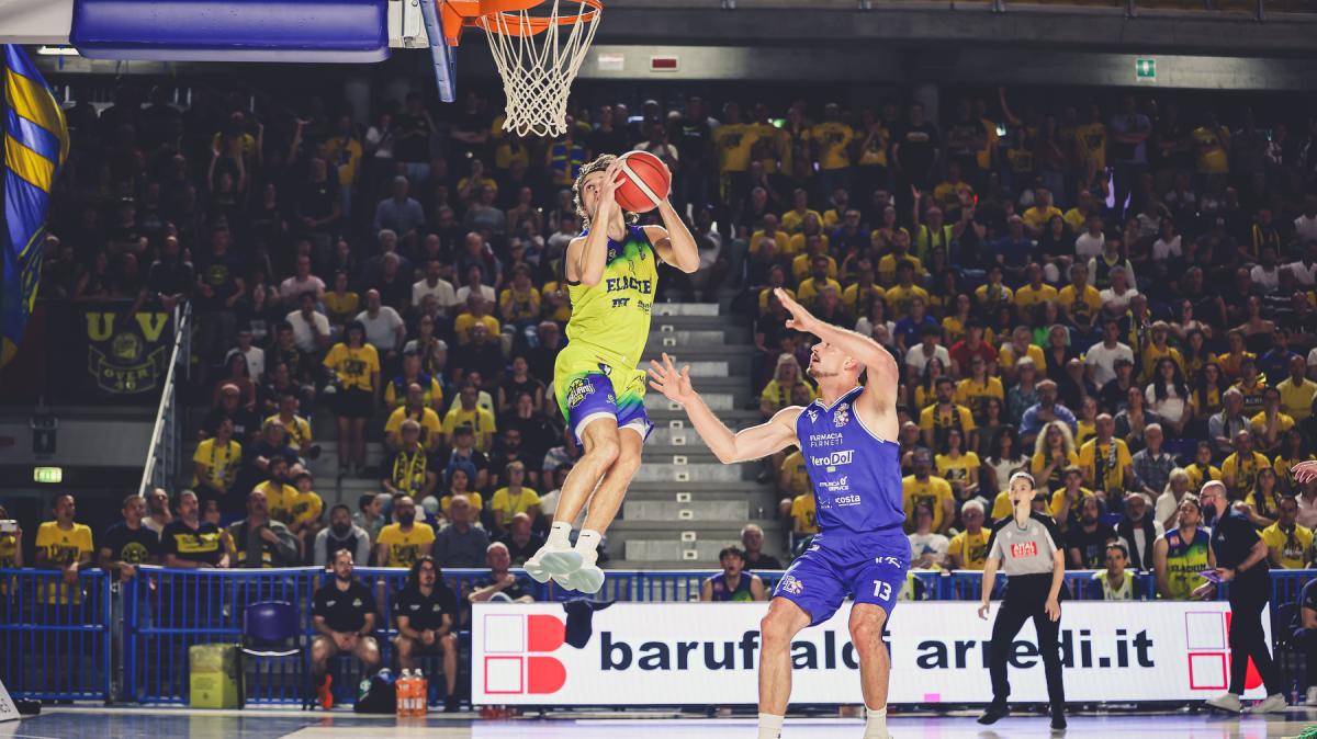 Serie B | Vigevano – Pielle Livorno  diretta fine 3Q  54-55 