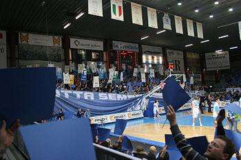 Cantù: Palasport, la prima pietra non si vede e i tifosi alzano la voce vs il Comune