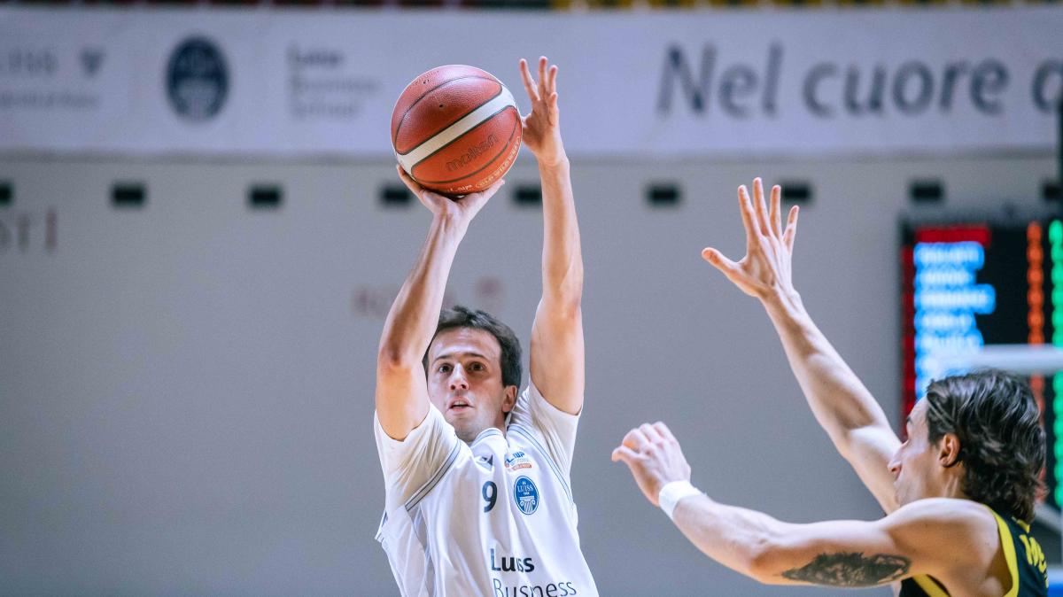 Serie B - Luiss Basket non chiude la rimonta nell'ultimo quarto, vince la Virtus Imola