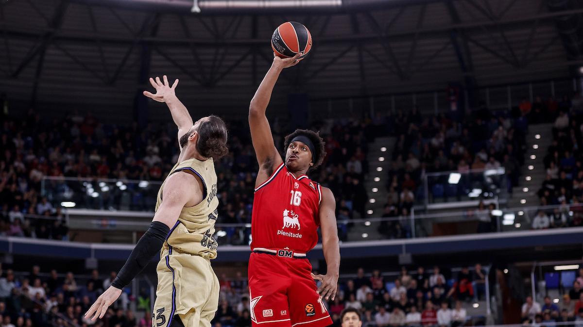 Milano domina (o quasi) il Barcellona e torna a vincere davanti al suo pubblico