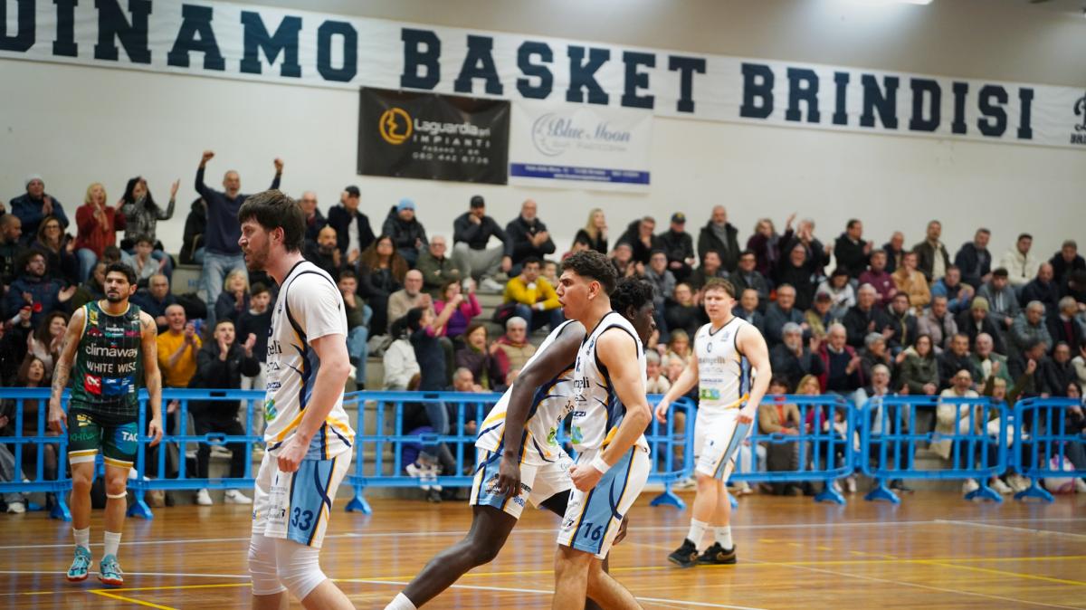 Serie B Playoff - Dinamo Brindisi riceve Esperia Cagliari in gara 1