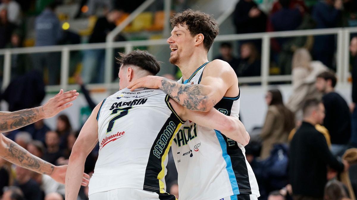 Vanoli Cremona, a Trento brillano Veronesi e il miglior Casarin visto in Serie A