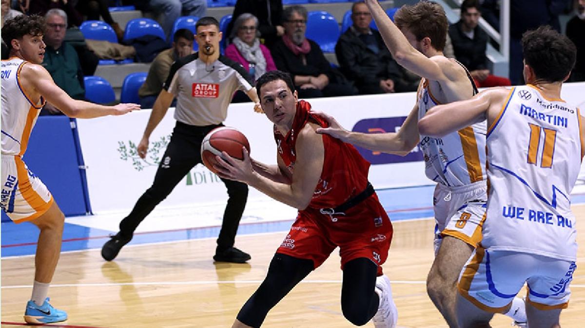 Serie B - Legnano regge il confronto con Agrigento solo per tre quarti