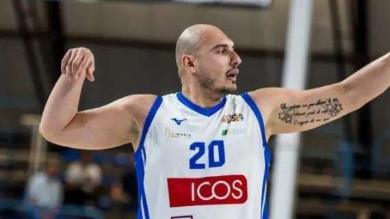 Serie B - Roseto Basket 20.20 sotto canestro arriva Alessandro Cecchetti