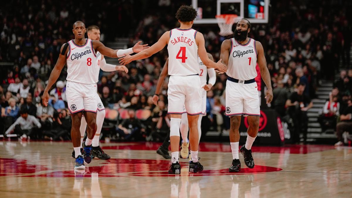 Senza Kawhi i Clippers espugnano Toronto e tornano in Top 10 a Ovest