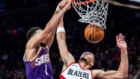 NBA - Portland si sveglia tardi, Booker la ricaccia indietro