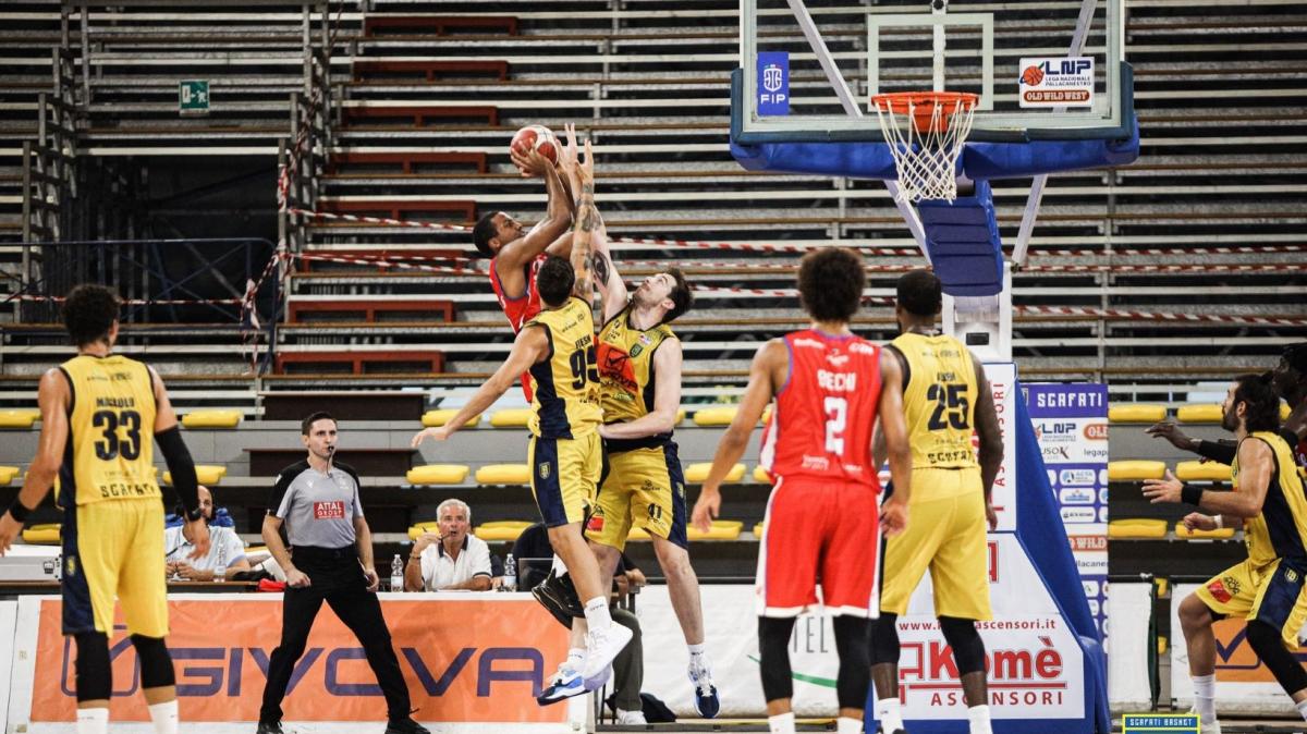 A2 - Ferraroni Juvi Cremona vs Givova Scafati sfida d’alta quota al PalaRadi