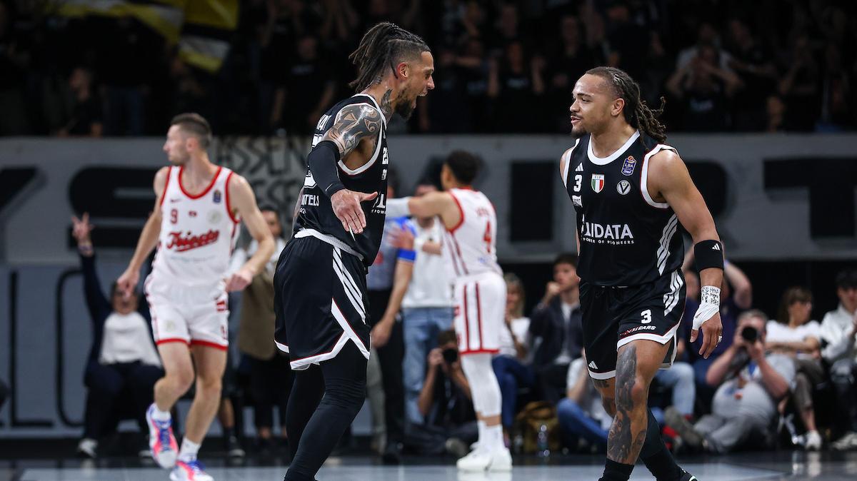 La Virtus Bologna continua a correre: battuta anche Trieste