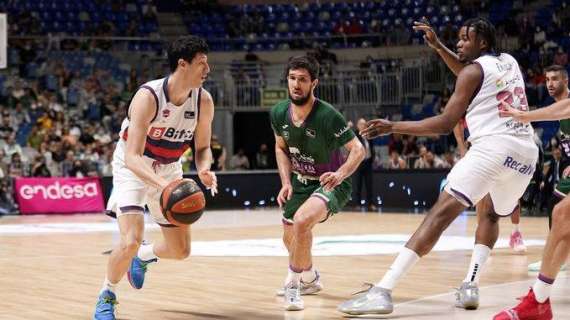 ACB - Il Baskonia sopravvive a Malaga con 30 punti di Fontecchio