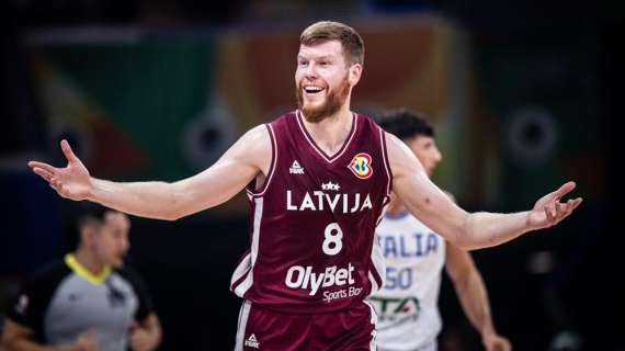 MERCATO NBA - Davis Bertans è free agent: il lettone tagliato dagli Hornets