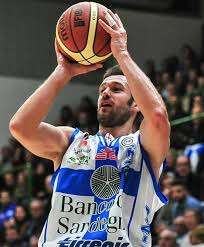 La Dinamo Sassari riconferma Matteo Formenti