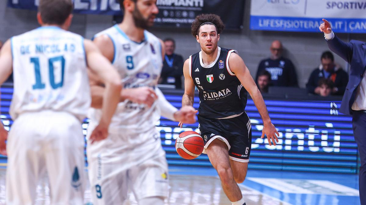 Virtus Bologna, le condizioni di Alessandro Pajola: è in dubbio per il Fenerbahce