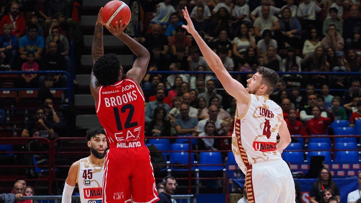 LIVE | Milano ritrova ritmo e fiducia: Shields, Booker e Brooks trascinano l’Olimpia contro Venezia