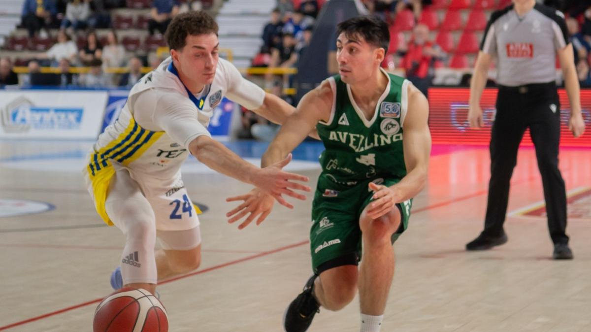 Sfida playoff al DelMauro: l'Unicusano Avellino riceve la Tezenis Verona