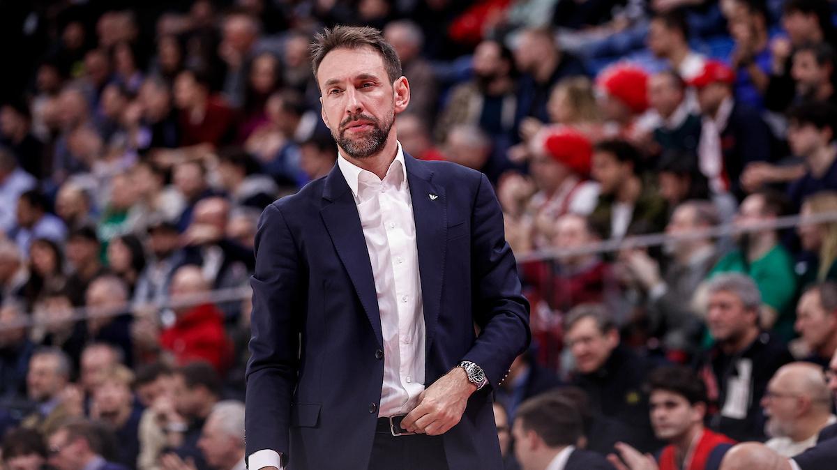 Peppe Poeta: «Zero rispetto dagli arbitri. Ho chiesto scusa alla squadra»