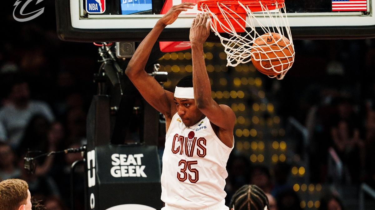 Cleveland chiude in controllo: Tyson sfiora la tripla doppia, Washington crolla