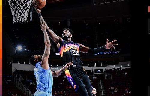 NBA - Suns, la coppia Ayton-Booker decolla a Houston
