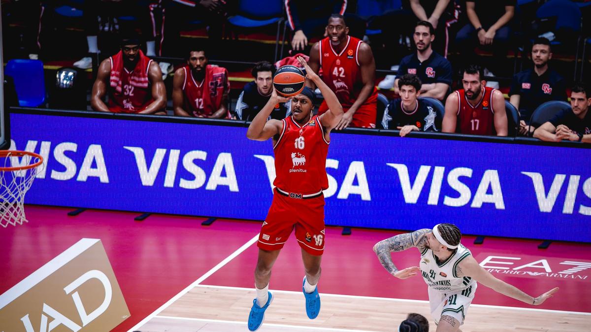 Zach LeDay, 78 gare per i 1.000 punti in maglia Olimpia