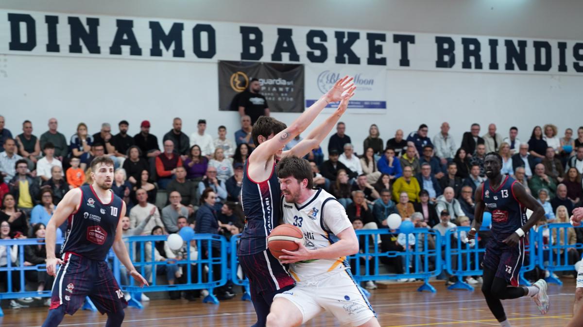 B Int. Playoff - Esperia Cagliari passa in casa della Dinamo Brindisi all'overtime