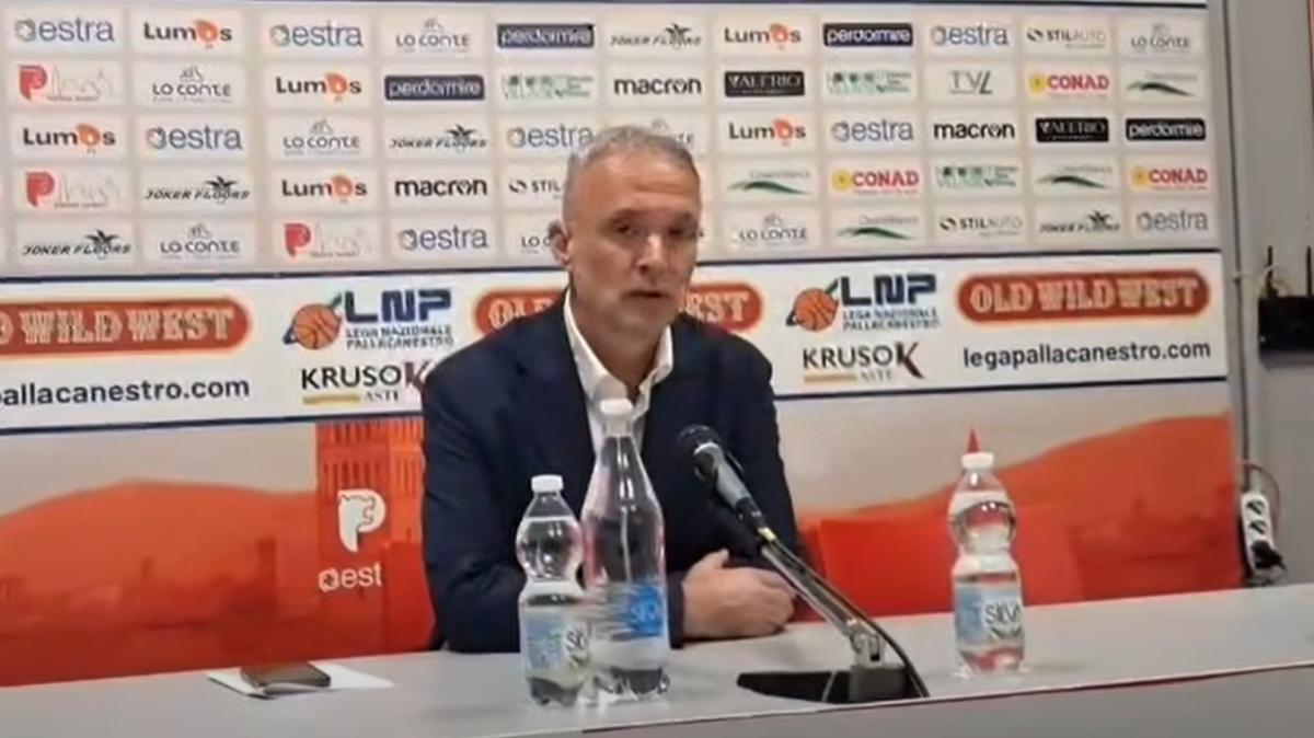 «Chiediamo scusa»: Pistoia, interviene il DG Di Nino. Sarà sanzionato Knight