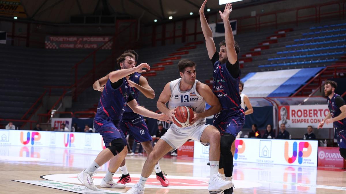 Serie B - Dany Quarrata, al PalaCarrara arriva la Benacquista Latina