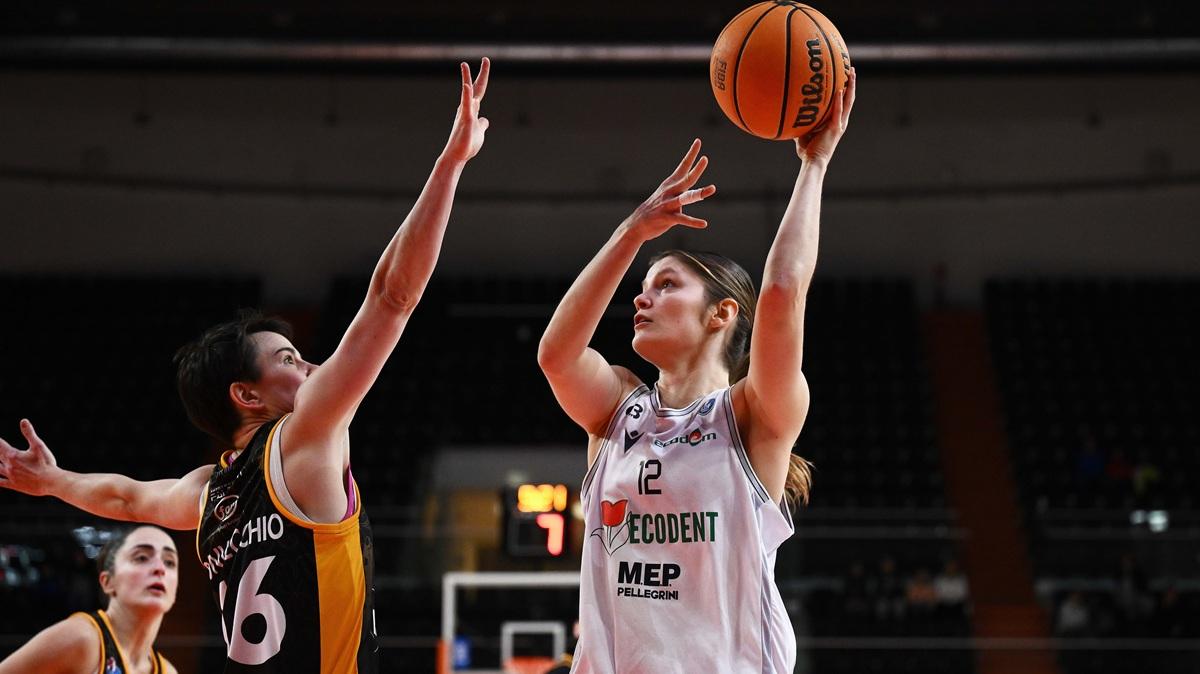 A2 F - Alpo Basket '99, infortunio per Francesca Parmesani