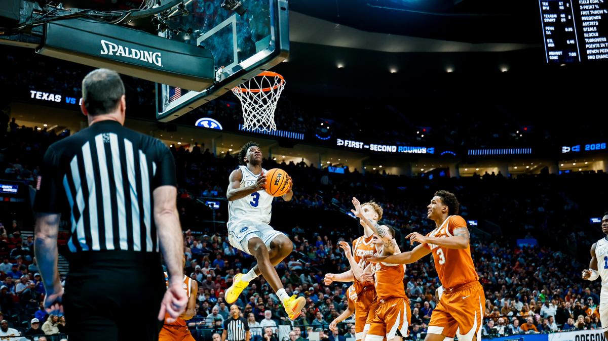 Texas impone il fisico: BYU e Dybantsa tornano subito a casa