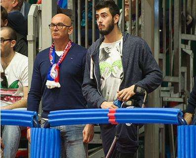 Luca Vencato e le stampelle