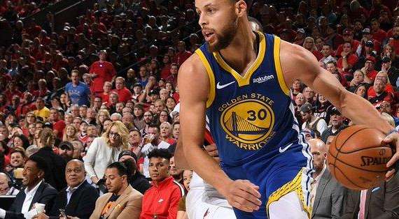 NBA - Nella serie con Portland, Steph Curry scrive un'altra pagina di record