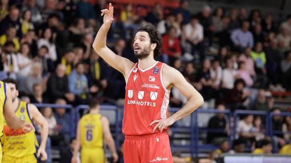 UFFICIALE LBA - Reggiana, Michele Vitali resta in biancorosso per altre due stagioni