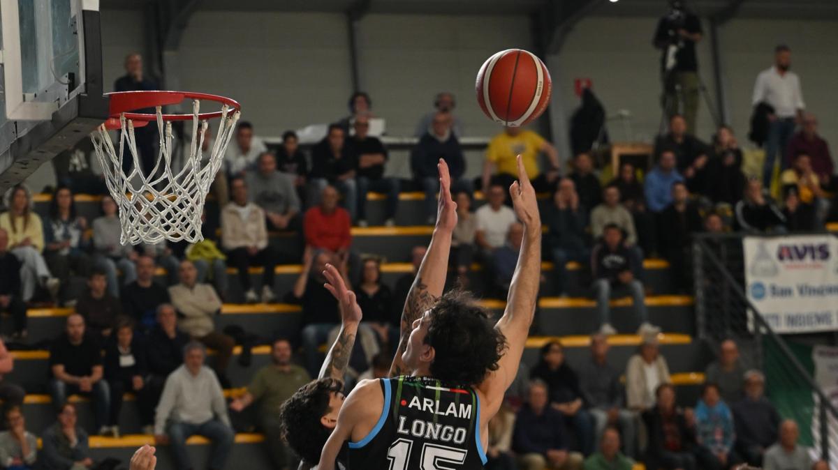 Serie B - Al PalaCattani il derby tra Tema Sinergie Faenza e OraSì Ravenna