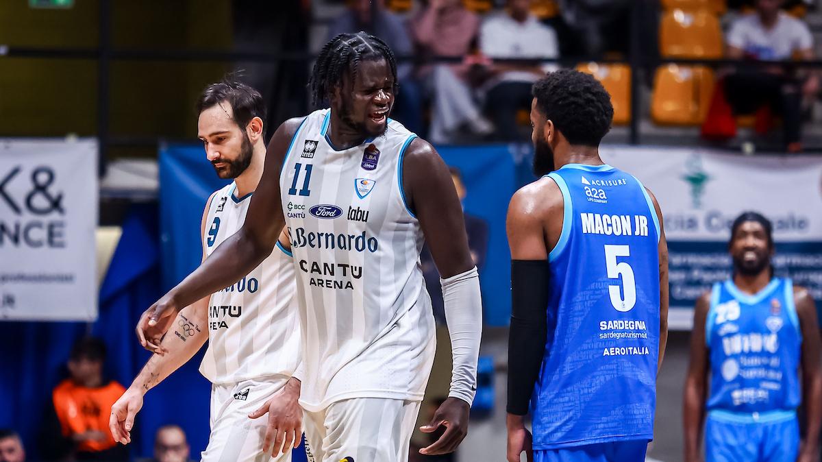 L'Unione Sarda sul finale Cantù-Sassari: «Ballo esce dopo il "consiglio" di Moraschini»