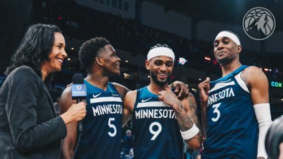 NBA - I Wolves rimontano da -25 sui Thunder e vincono all'overtime