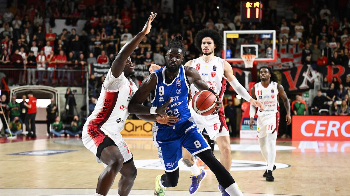 Openjobmetis Varese vs Germani Brescia diretta 4Q 72-78