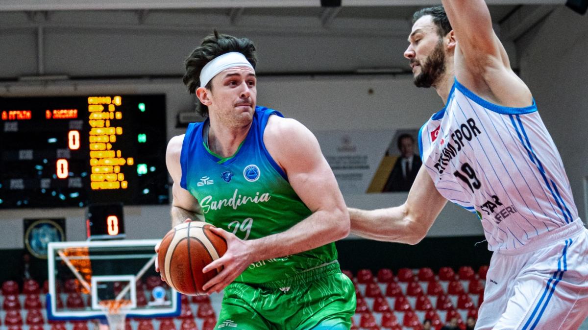 Dinamo Sassari ko in Turchia: vince il Petkimspor dell'ex Whittaker