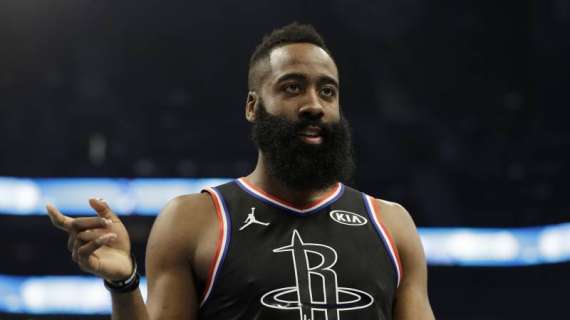 NBA - I Rockets hanno sporto reclamo per la schiacciata di Harden a San Antonio