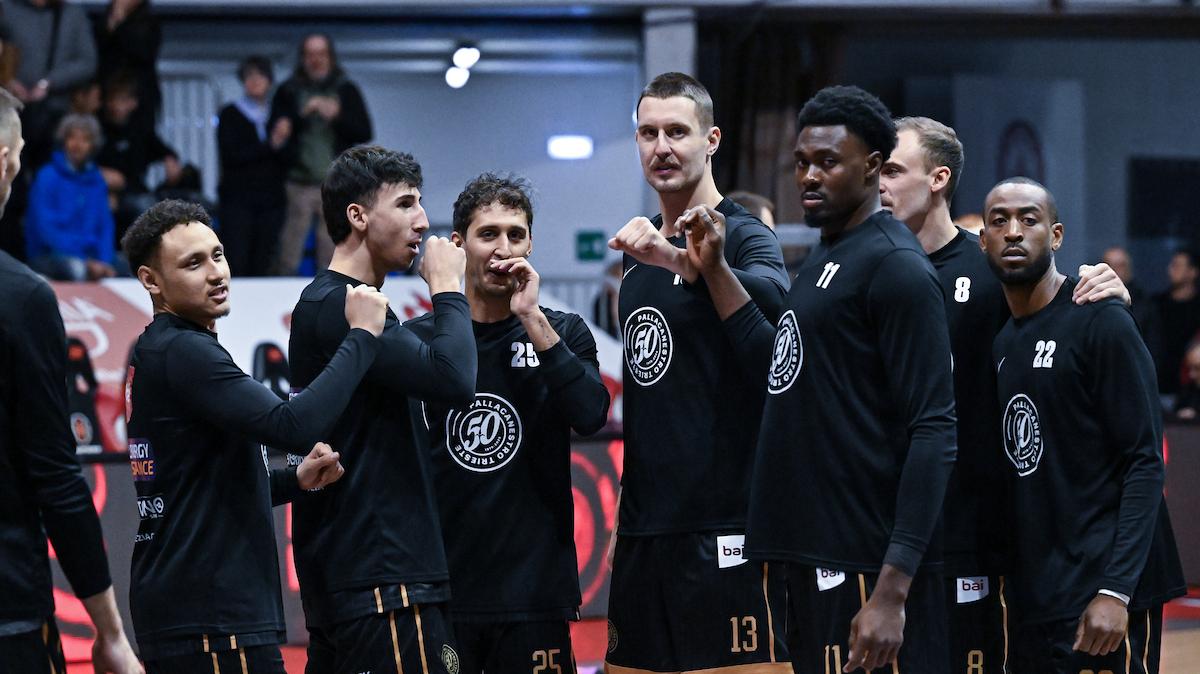 LIVE | Trieste vs Reggio Emilia: diretta (30-35 con 3:45, 2Q)