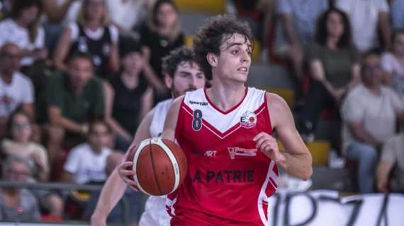 Serie B - Il playmaker Marco Menconi arriva al Golfo Piombino