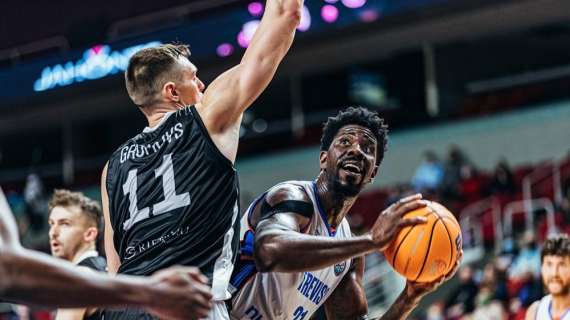 LIVE BCL - Nutribullet Treviso cade per il buzzer beater di Riley del VEF
