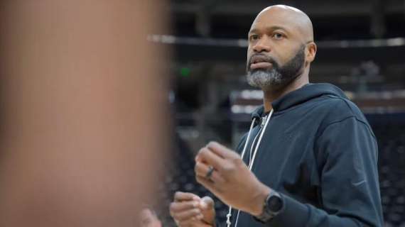 MERCATO NBA - Orlando Magic: coach Jamahl Mosley estende il contratto 