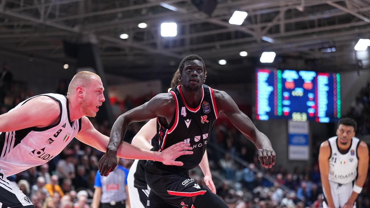 La corsa di Reggio Emilia non si ferma davanti la Virtus Bologna: gli highlights